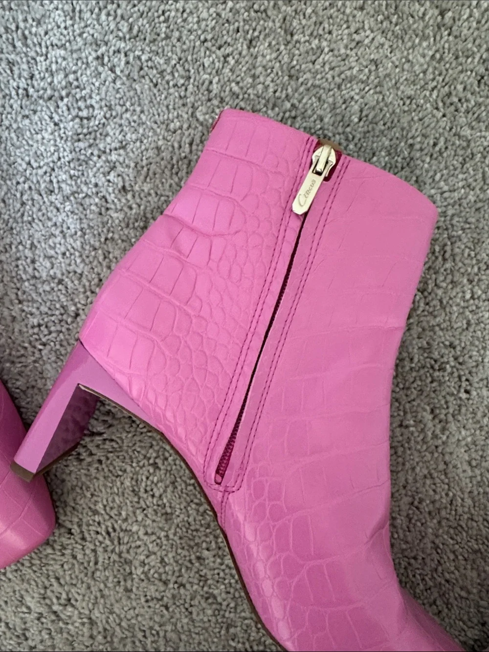 Circus by Sam Edelman stylish pink